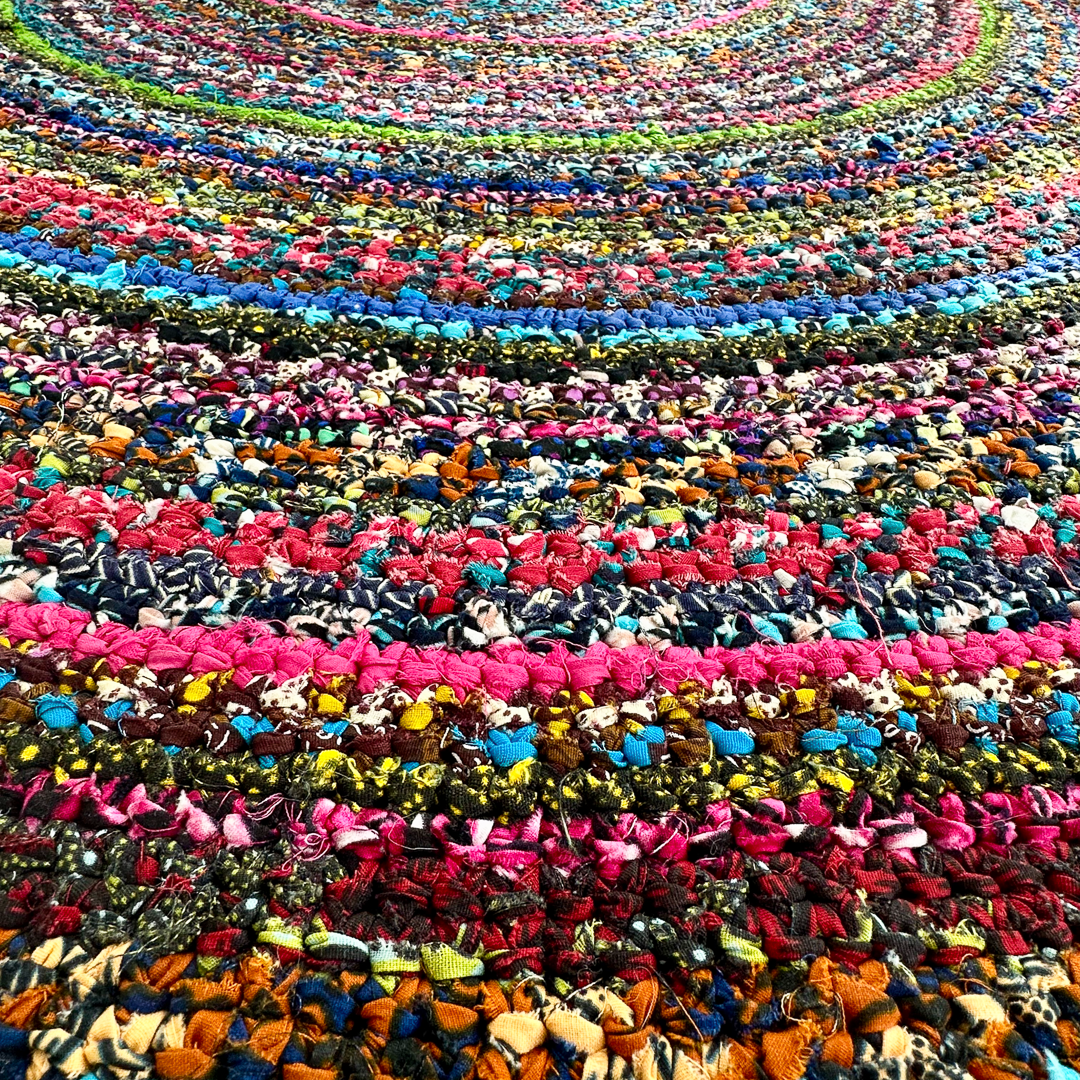 Handwoven Rug Multi-Color/Green